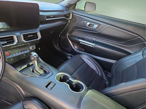 Used 2024 Ford Mustang GT Premium image 12
