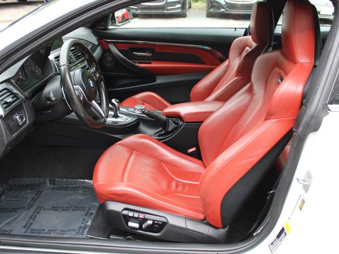 Used 2018 BMW M4 Coupe RWD image 17