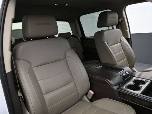 Used 2015 GMC Sierra 2500 Denali w/ Duramax Plus Package AWD/4WD image 22