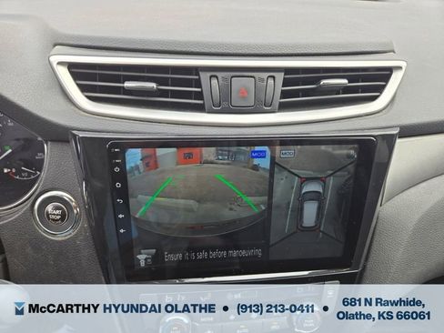 Used 2015 Nissan Rogue SV w/ SV Premium Package image 8