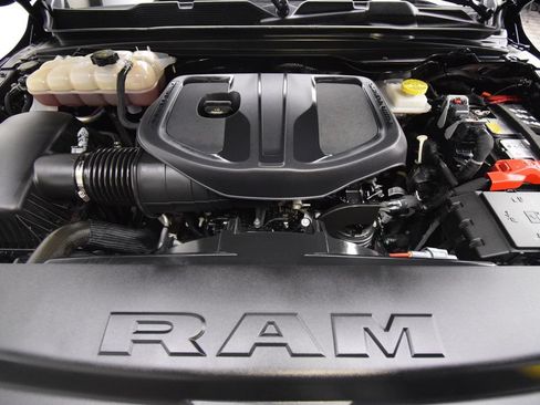 Used 2025 RAM 1500 Laramie w/ Night Edition AWD/4WD image 29