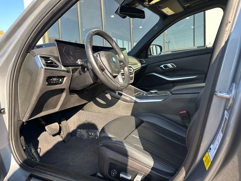 Used 2023 BMW 330i Sedan w/ Driving Assistance Package image 17