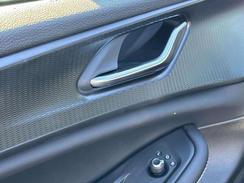 New 2025 Jeep Grand Cherokee Laredo X image 18