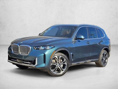 Used 2026 BMW X5 sDrive40i w/ Climate Comfort Package image 1