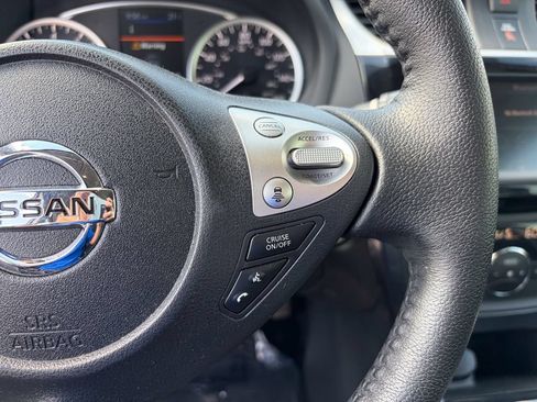Used 2019 Nissan Sentra SR FWD image 23