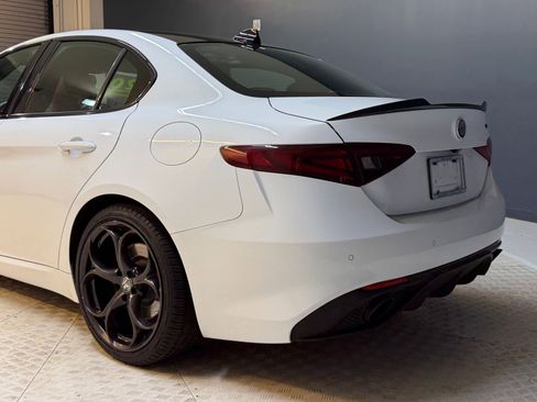 Used 2020 Alfa Romeo Giulia Ti Sport image 24