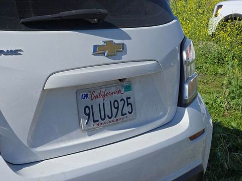 Used 2017 Chevrolet Sonic LT FWD image 5
