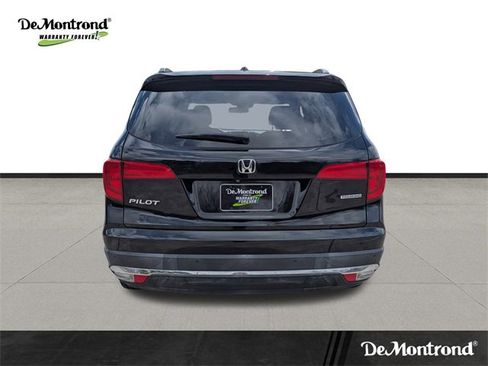 Used 2018 Honda Pilot Touring image 6