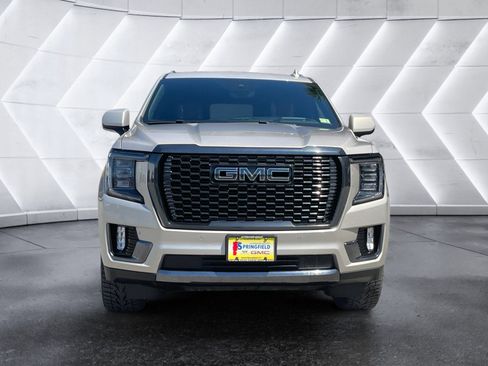 Used 2024 GMC Yukon Denali Ultimate AWD/4WD image 9