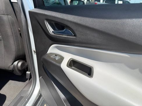 Used 2022 Chevrolet Equinox LT AWD/4WD image 11