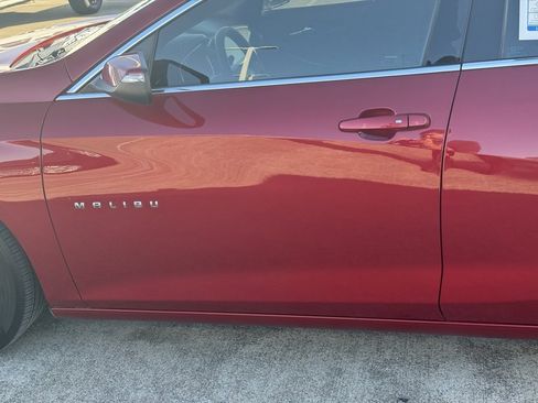 Used 2016 Chevrolet Malibu LT image 18