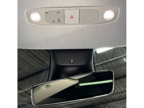 Used 2022 Tesla Model Y Long Range image 36