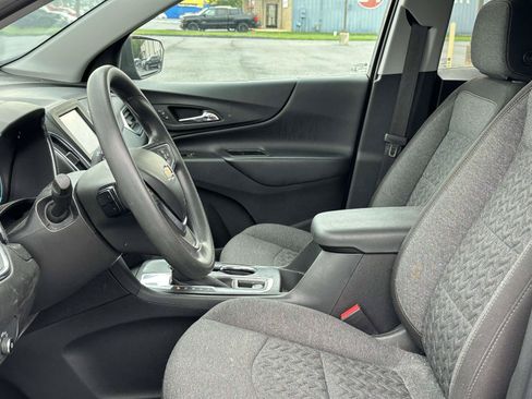 Used 2022 Chevrolet Equinox LT FWD image 9