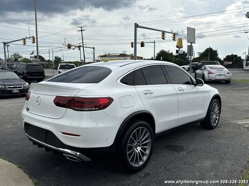 Used 2020 Mercedes-Benz GLC 300 4MATIC Coupe image 5