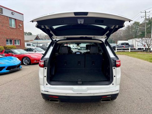 Used 2019 Chevrolet Traverse High Country image 36