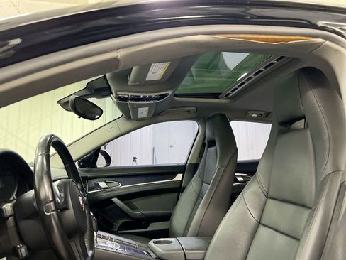Used 2011 Porsche Panamera 4 image 19