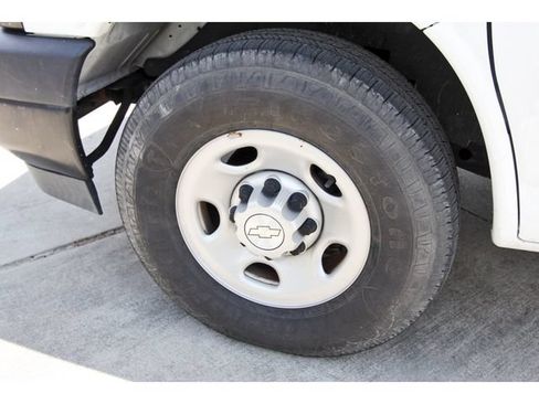 Used 2021 Chevrolet Express 2500 Extended w/ Driver Convenience Package RWD image 25