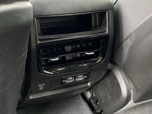 Used 2023 Jeep Grand Cherokee Altitude image 26