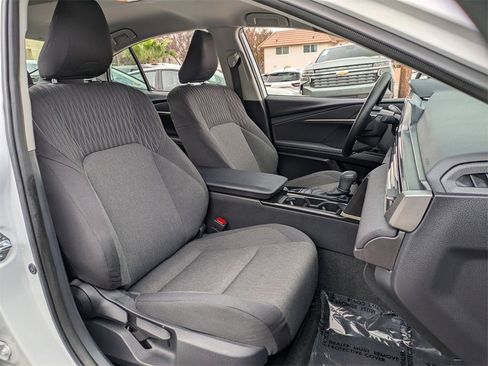 Used 2025 Toyota Camry LE image 28