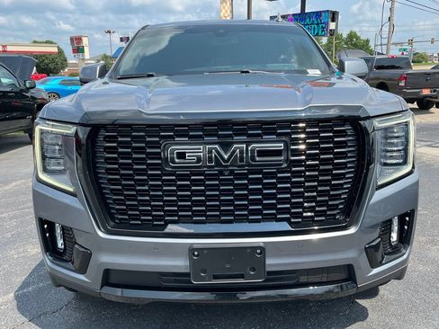 Used 2022 GMC Yukon Denali AWD/4WD image 2