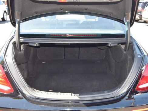 Used 2017 Mercedes-Benz E 300 4MATIC image 14