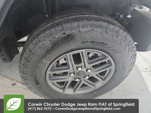 Certified 2024 Jeep Wrangler Sport S image 33