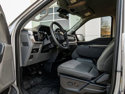 Used 2023 Ford F150 XLT w/ XTR Package image 32