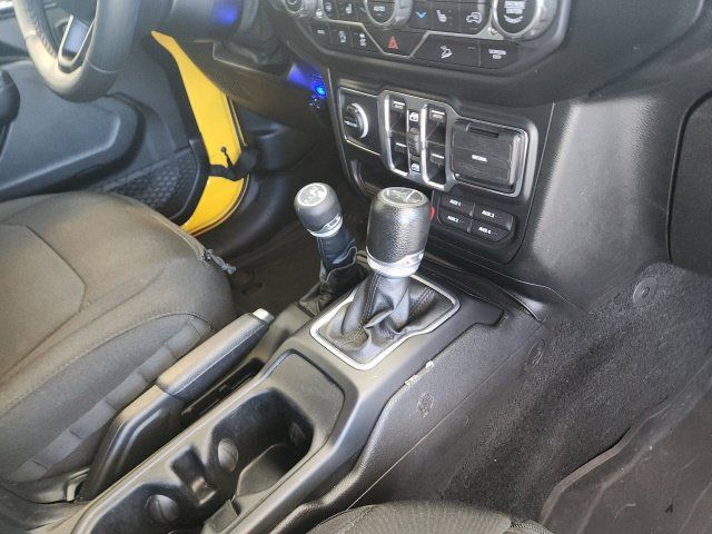 Used 2018 Jeep Wrangler Unlimited Sport S AWD/4WD image 16