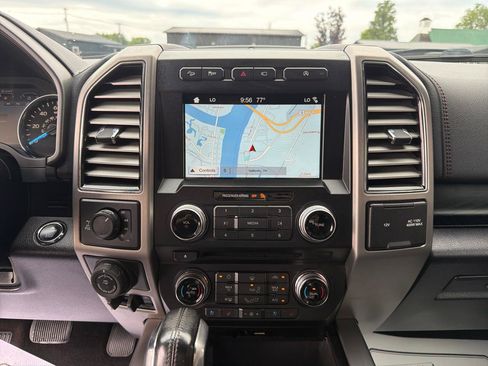 Used 2018 Ford F150 Platinum w/ Equipment Group 701A Luxury AWD/4WD image 11