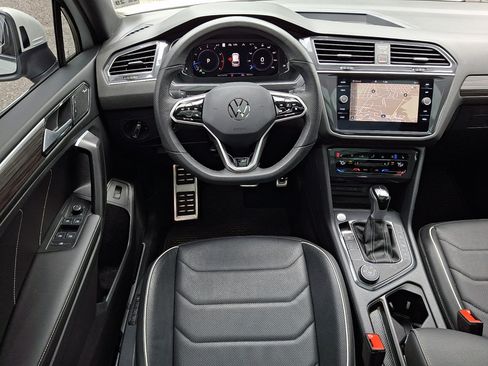 Used 2024 Volkswagen Tiguan SEL R-Line AWD/4WD image 22