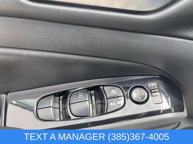 Used 2024 Nissan Altima 2.5 SR FWD image 14