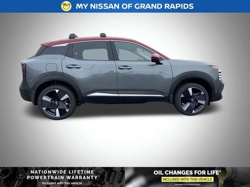 New 2026 Nissan Kicks SR w/ Cold Weather Package AWD/4WD image 7
