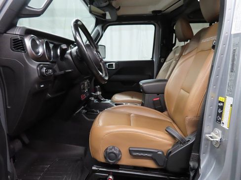 Used 2020 Jeep Gladiator Rubicon w/ Uconnect 4C Nav & Sound Group image 9