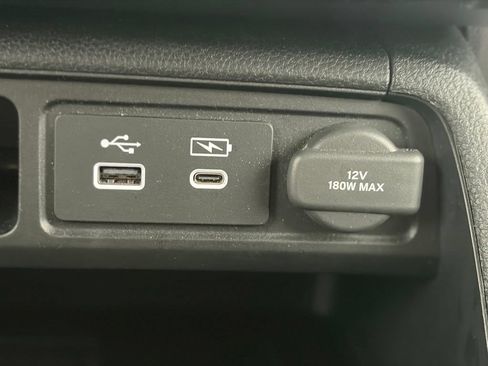 Used 2024 Honda Pilot Touring image 37