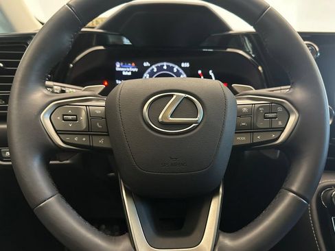 Certified 2024 Lexus NX 250 FWD image 23