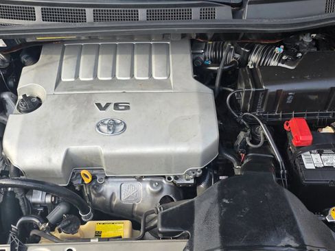 Used 2010 Toyota Sienna CE FWD image 8