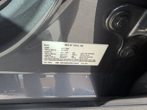 Used 2023 Tesla Model Y Long Range image 45