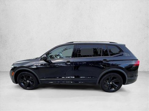 Used 2023 Volkswagen Tiguan SE R-Line FWD image 6