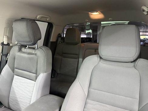 Used 2022 Nissan Frontier S w/ Technology Package image 17