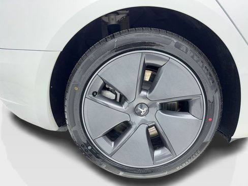 Used 2023 Tesla Model 3 Standard Range image 46