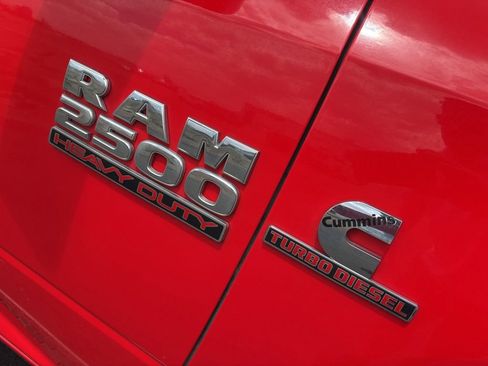Used 2015 RAM 2500 Tradesman w/ Chrome Appearance Group AWD/4WD image 8