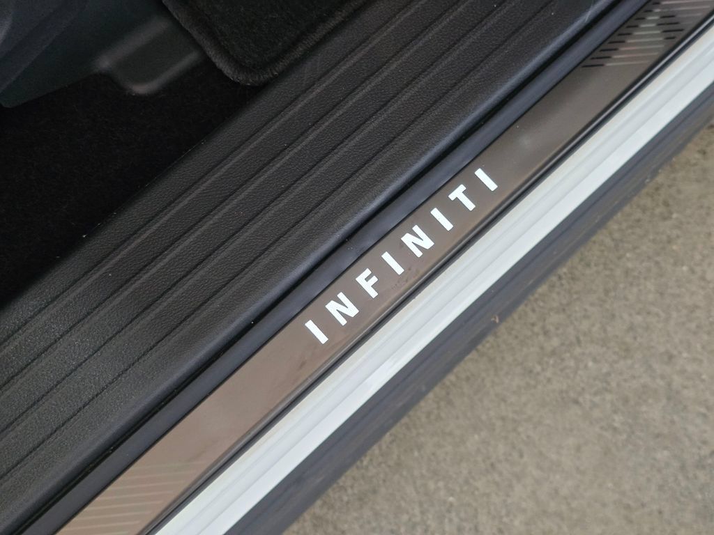 Certified 2024 INFINITI QX60 Sensory w/ Cargo Package AWD/4WD image 30