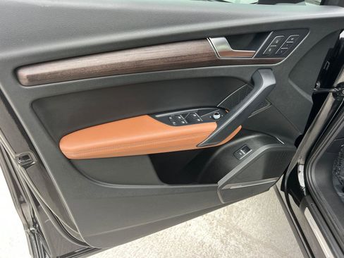 Used 2023 Audi Q5 2.0T Premium Plus w/ Premium Plus Package image 10