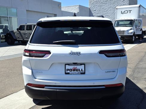 New 2026 Jeep Grand Cherokee L Limited AWD/4WD image 4