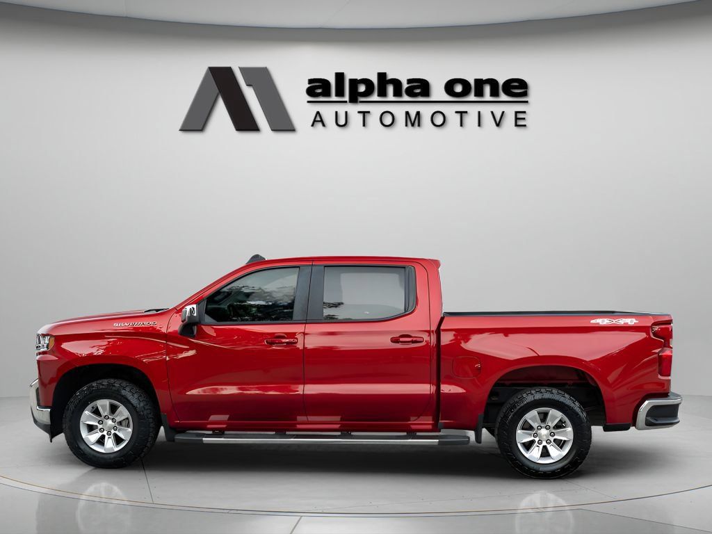 Used 2022 Chevrolet Silverado 1500 LT AWD/4WD image 10