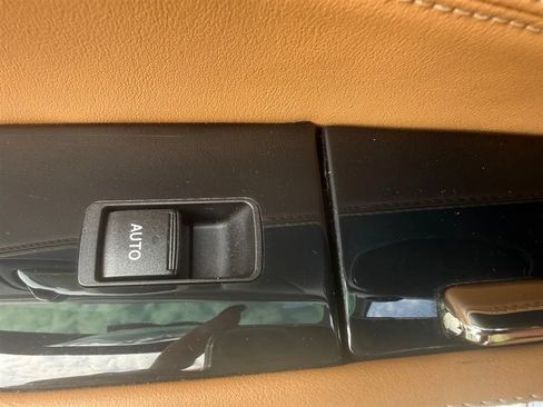 Used 2014 Lexus LS 460 w/ F Sport Package RWD image 39