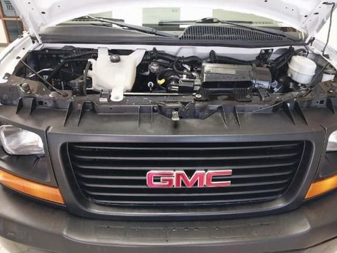 Used 2013 GMC Savana 2500 w/ Cold Climate Package image 6