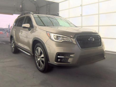 Used 2020 Subaru Ascent Limited w/ Technology Package AWD/4WD image 3
