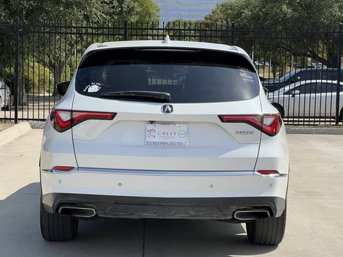 Used 2022 Acura MDX FWD w/ Technology Package image 4