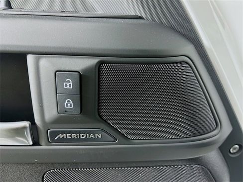 New 2026 Land Rover Defender 110 S image 20